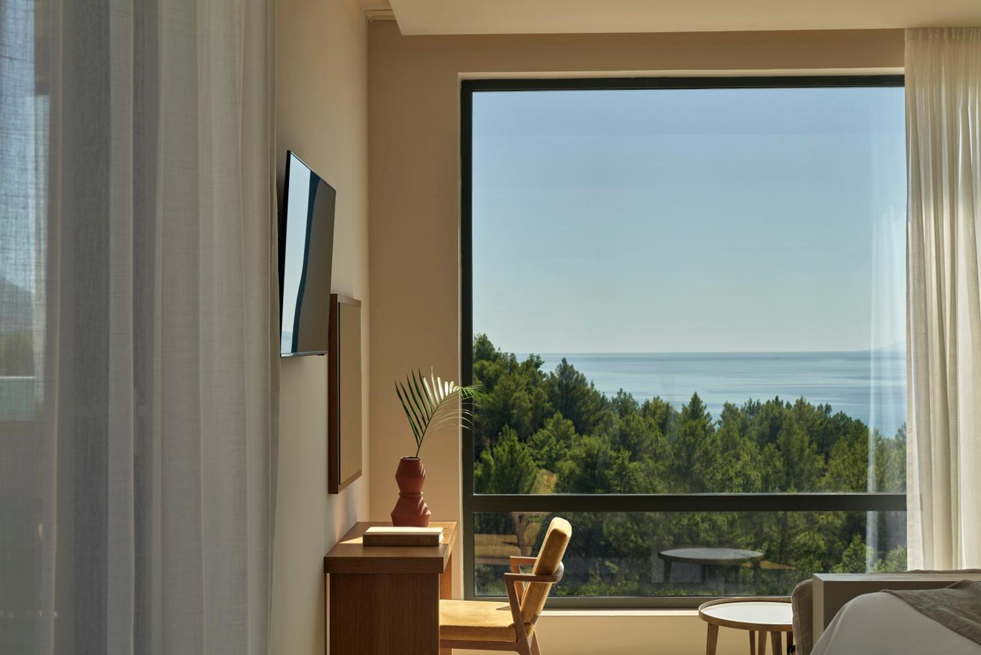 Celestial All Suites Afrato Bagian luar foto