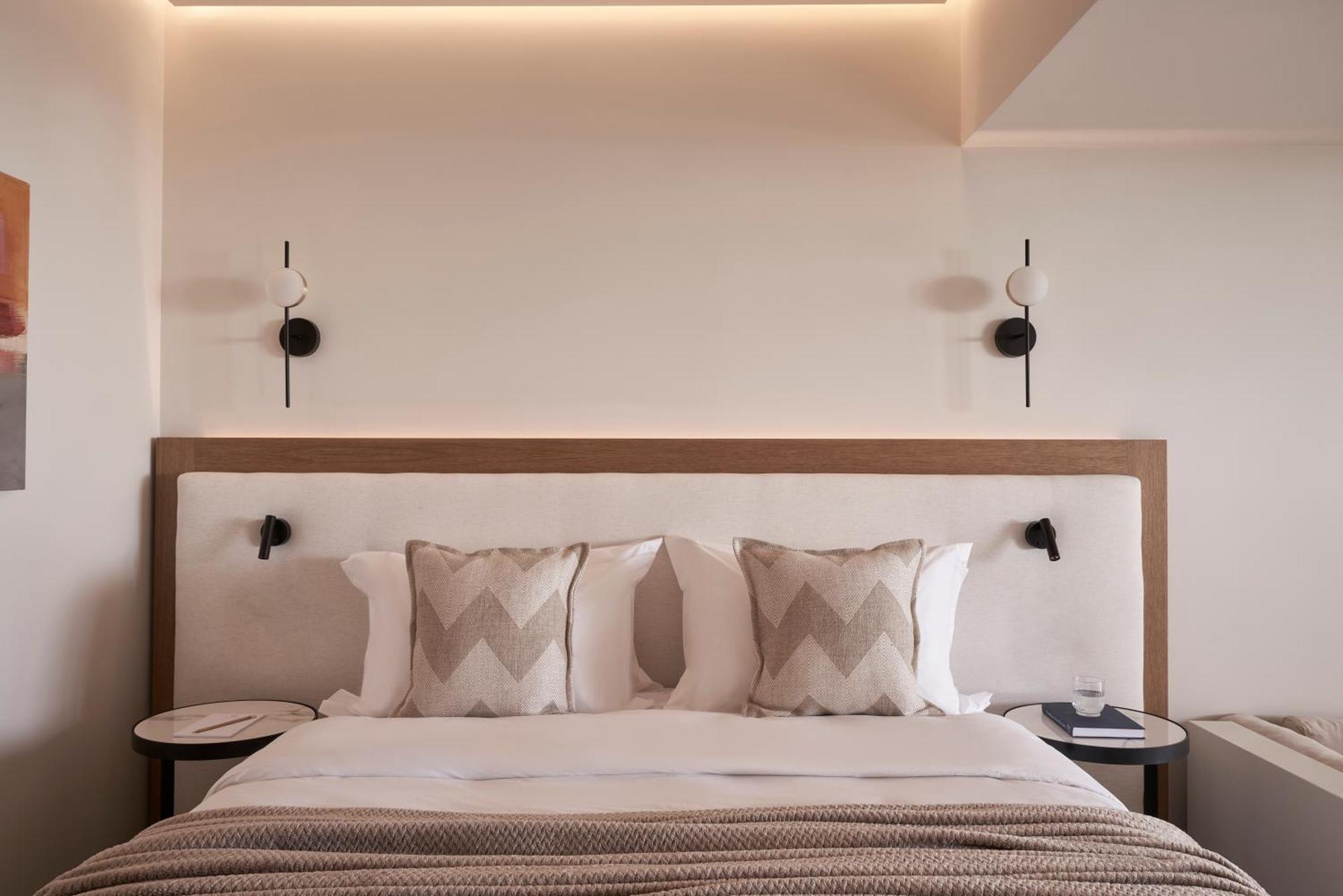 Celestial All Suites Afrato Ruang foto